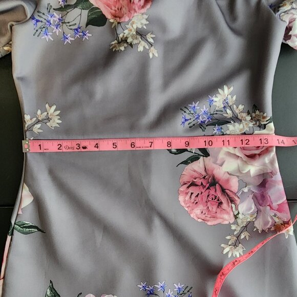 Iris Gray Floral Off-Shoulder Bodycon Cocktail Dress - Small - Picture 8 of 12
